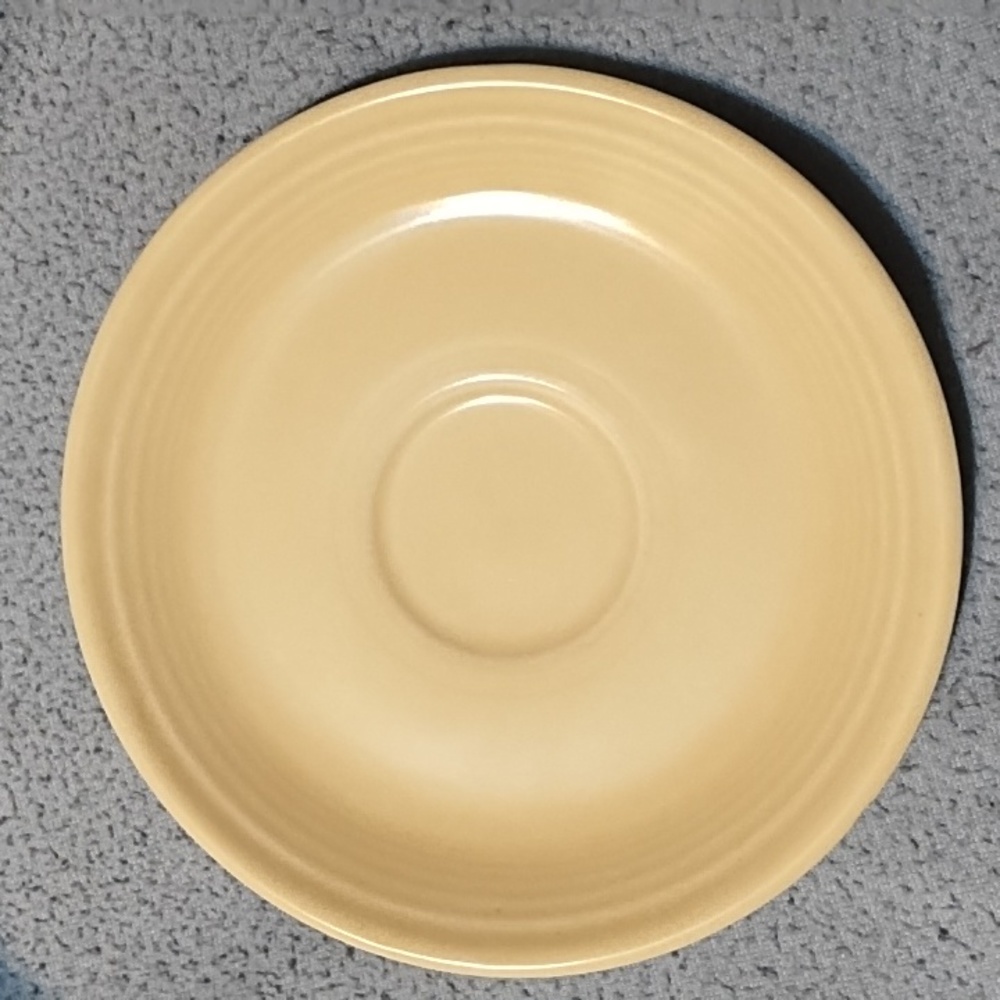 Fiesta cream (old ivory) pale yellow saucer 5 7/8"